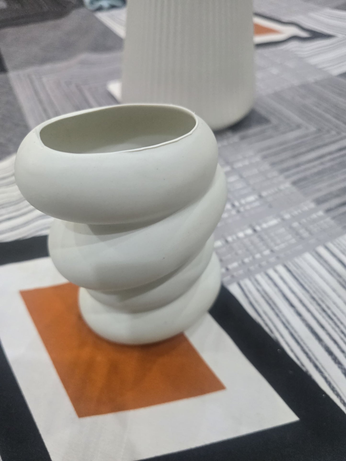 Elegant Wavy Plastic Vase